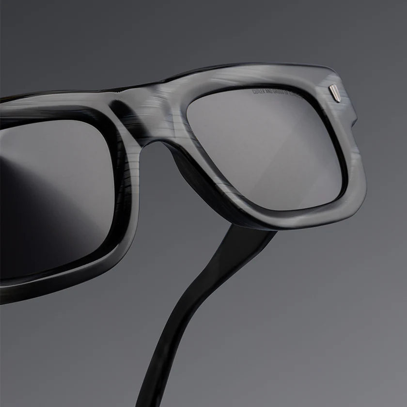 Lunette de soleil Cutler and Gross 1402