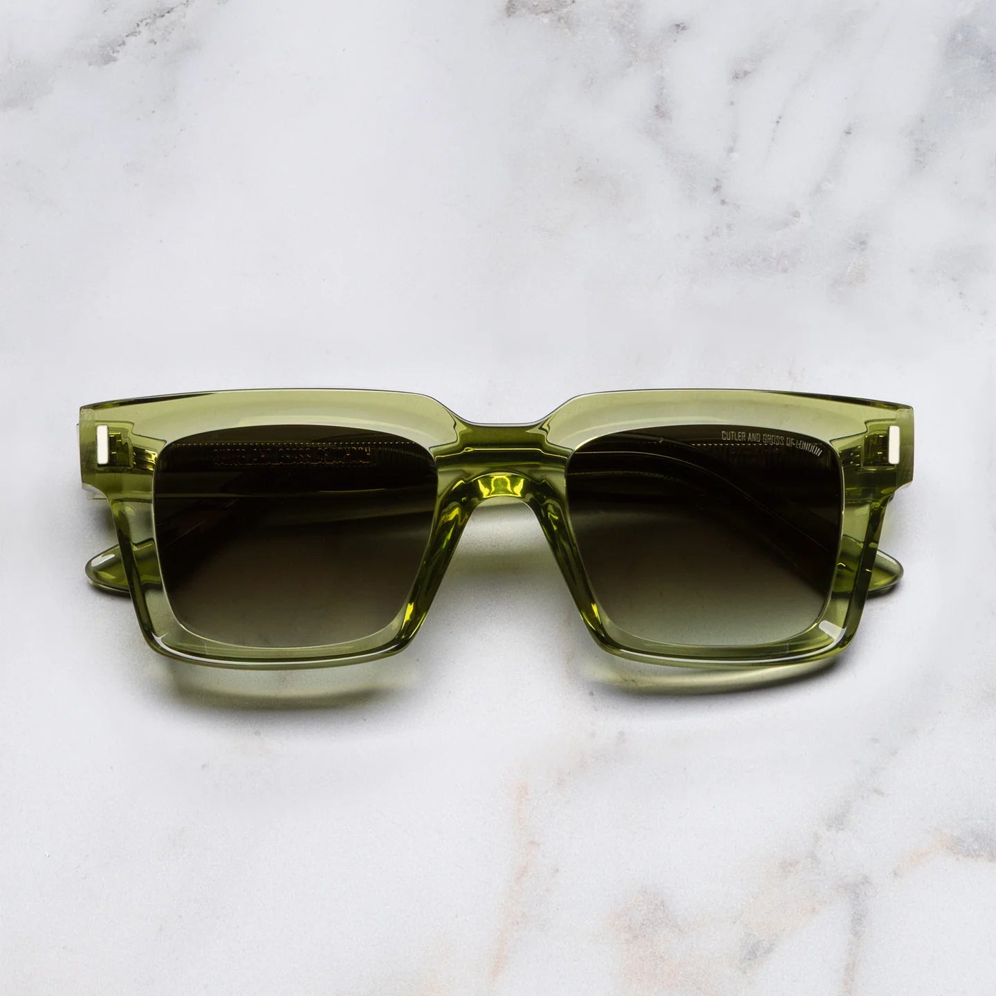 Lunette de soleil Cutler and Gross 1386