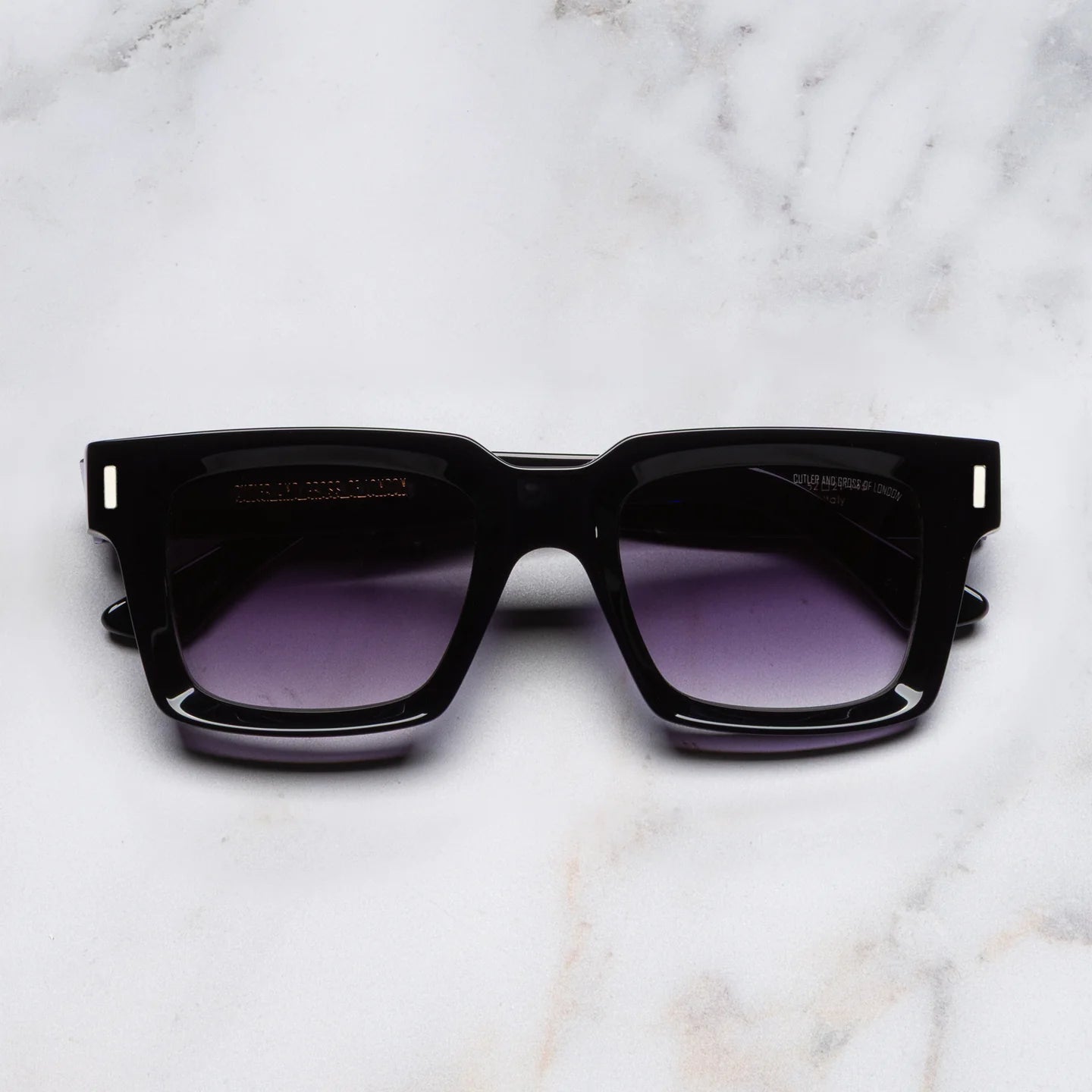 Lunette de soleil Cutler and Gross 1386