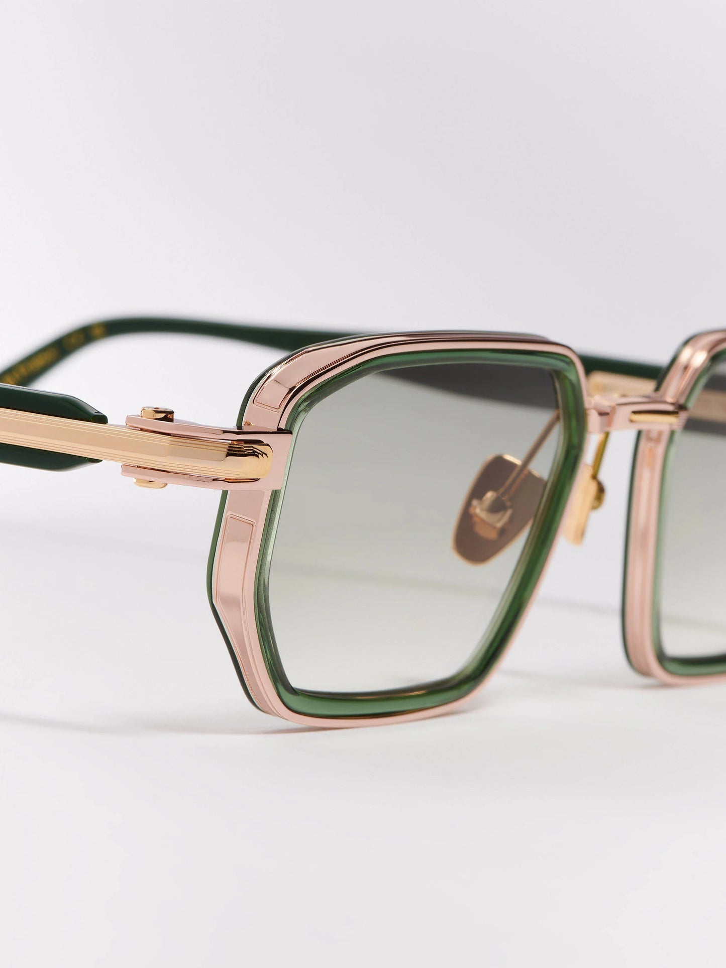 JOHN DALIA MILES C432