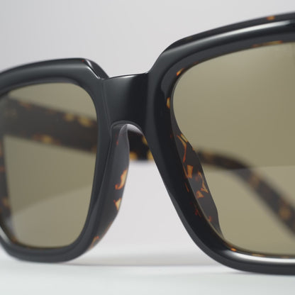 Lunette de soleil Cutler and Gross 1410